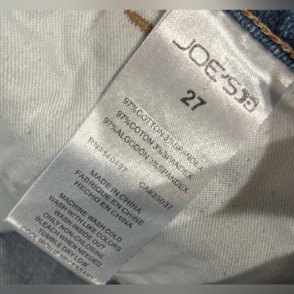 Joe’s Jeans Cuffed Denim Shorts | Jones (Med Blue) Wash | Size 27 - Picture 4 of 5